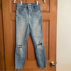 Good American Good Waist Light Blue Distressed Ankle Jeans size 2